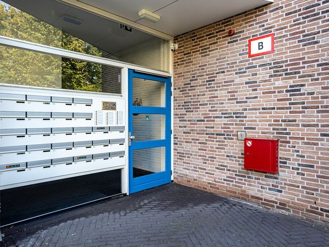Dorpsplein 24, Groesbeek