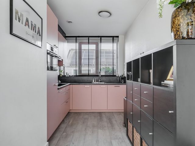 Schoolstraat 8, Strijen