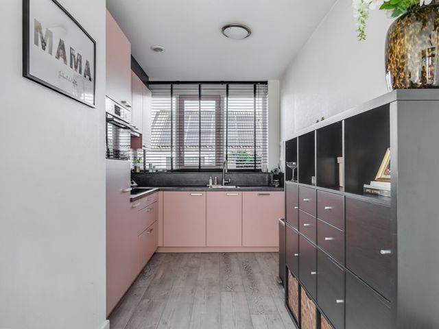 Schoolstraat 8, Strijen