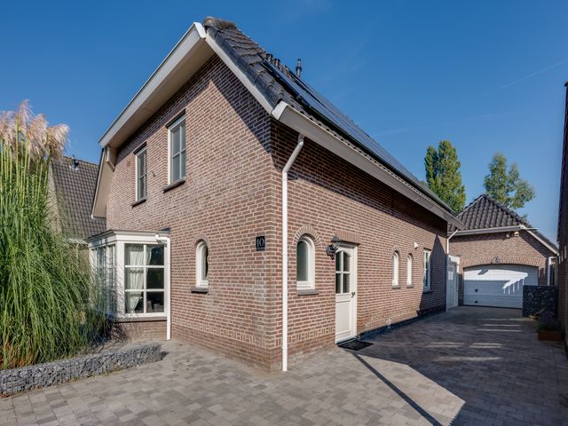 Gerardus Majellastraat 10, Hulten