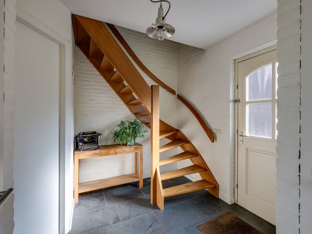 Gerardus Majellastraat 10, Hulten