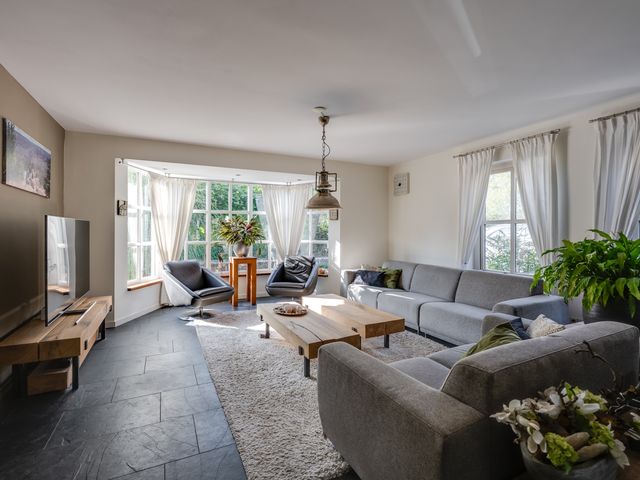 Gerardus Majellastraat 10, Hulten