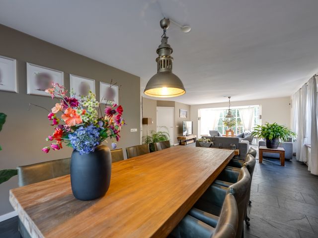 Gerardus Majellastraat 10, Hulten
