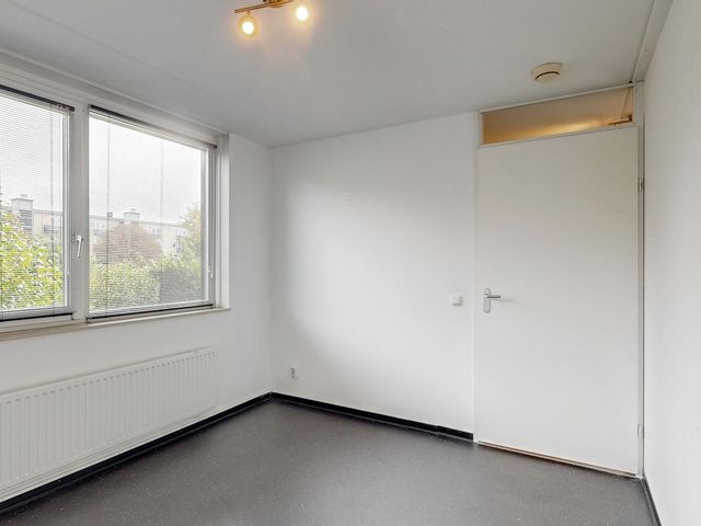 Schout Offermanstraat 60G, Roermond