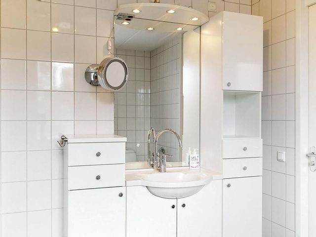 Schout Offermanstraat 60G, Roermond