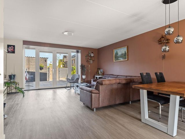 Nobellaan 53, Almere