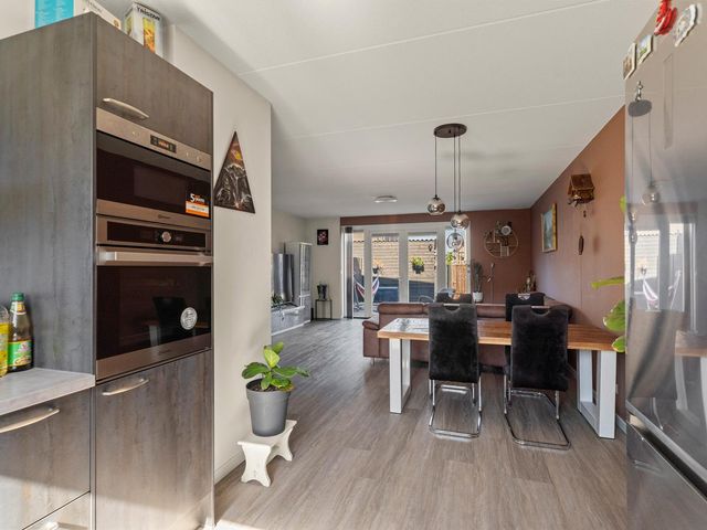 Nobellaan 53, Almere