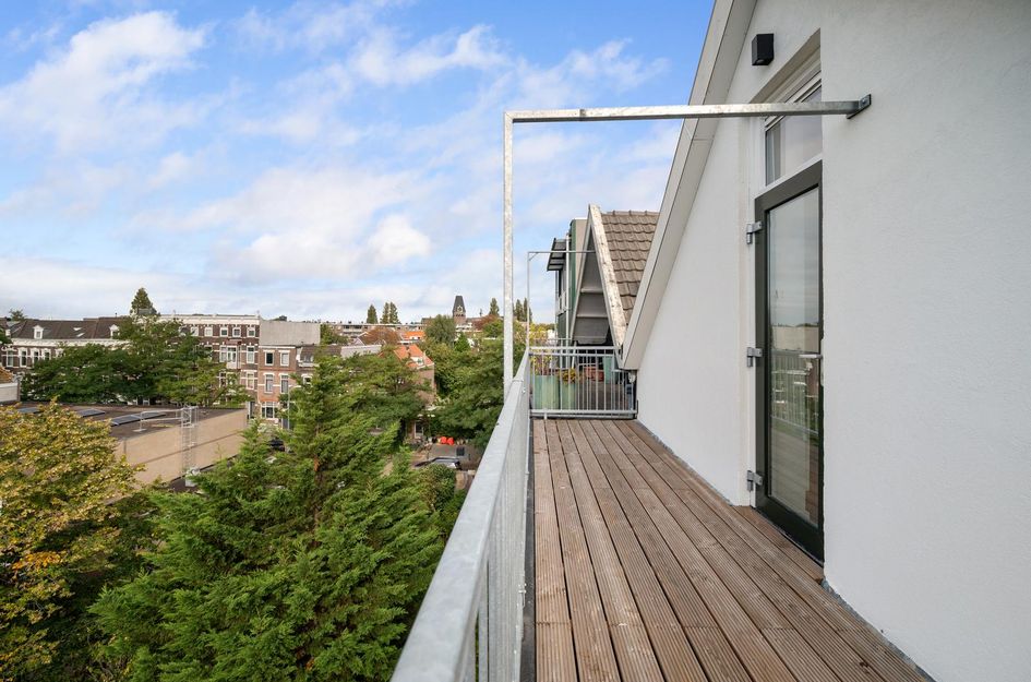 Spoorsingel 59B 02