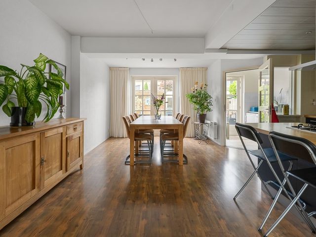 Vrijburglaan 18, Uitgeest