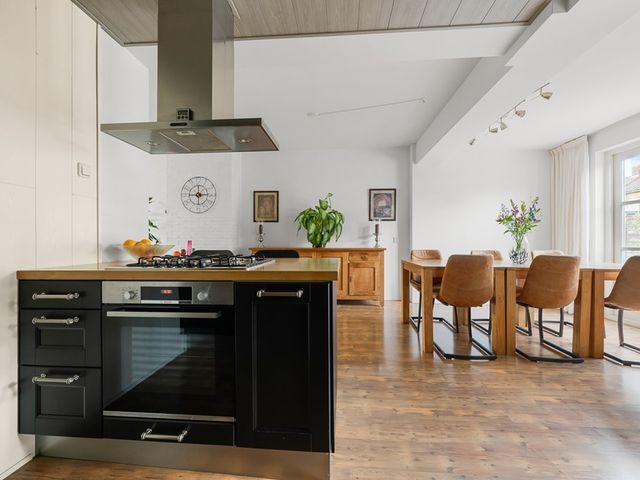 Vrijburglaan 18, Uitgeest