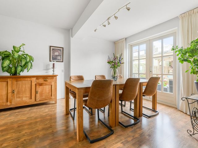 Vrijburglaan 18, Uitgeest