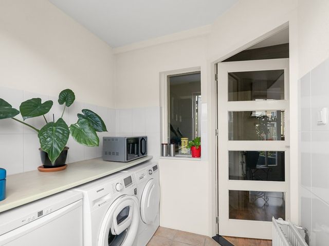 Vrijburglaan 18, Uitgeest