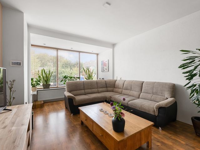 Vrijburglaan 18, Uitgeest