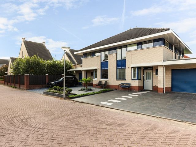 Elbe 7, Nieuwerkerk aan den IJssel