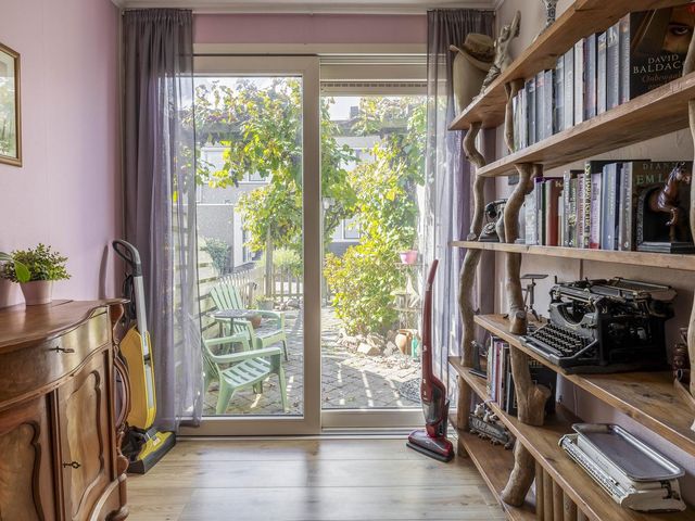 Azarooldoorn 12, Rotterdam