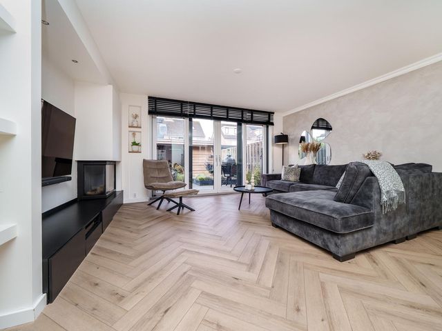 Van Brakelvliet 16, Barendrecht