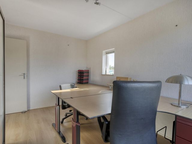 Boeier 26, Barendrecht