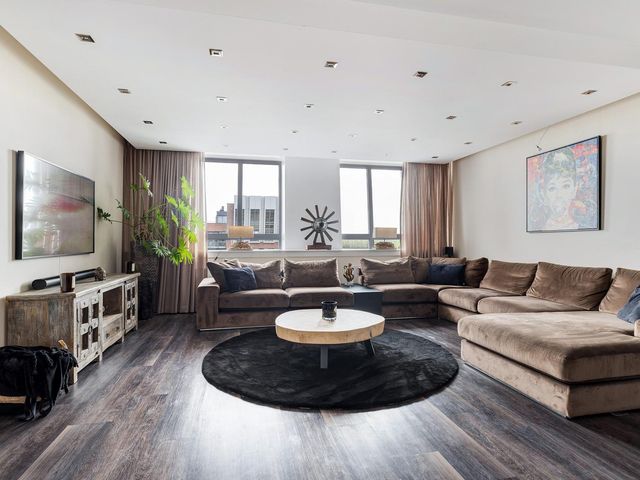 Platehaven 89, Barendrecht