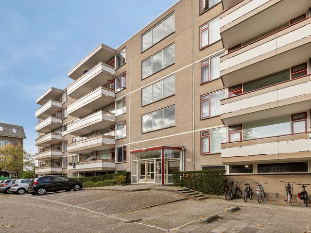 Haagplein 48, Leiden