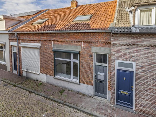 Zomerstraat 15, Hulst