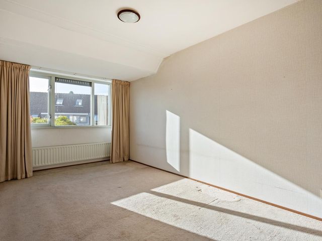 Albast 16, Zoetermeer
