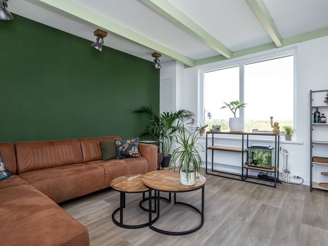 Zuiddijk 49, Oude-Tonge