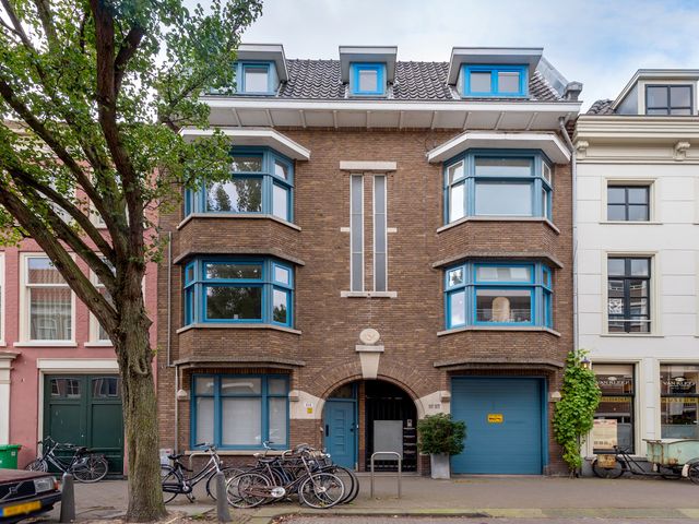 Lange Beestenmarkt 111B, Den Haag