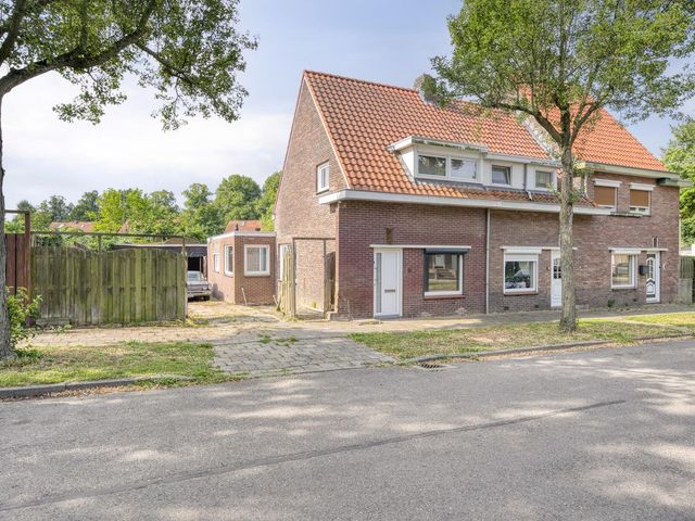 Esdoornstraat 6, Geleen
