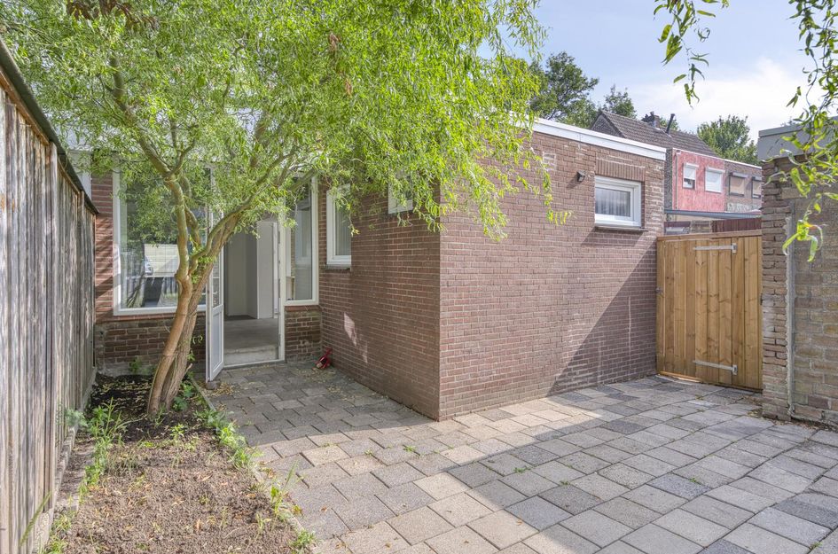 Esdoornstraat 6