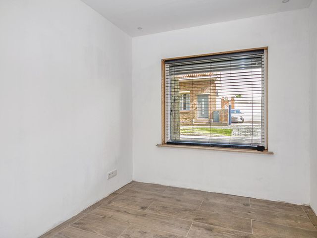 Esdoornstraat 6, Geleen