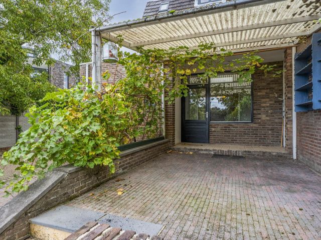 Sanderboutlaan 8, Elsloo