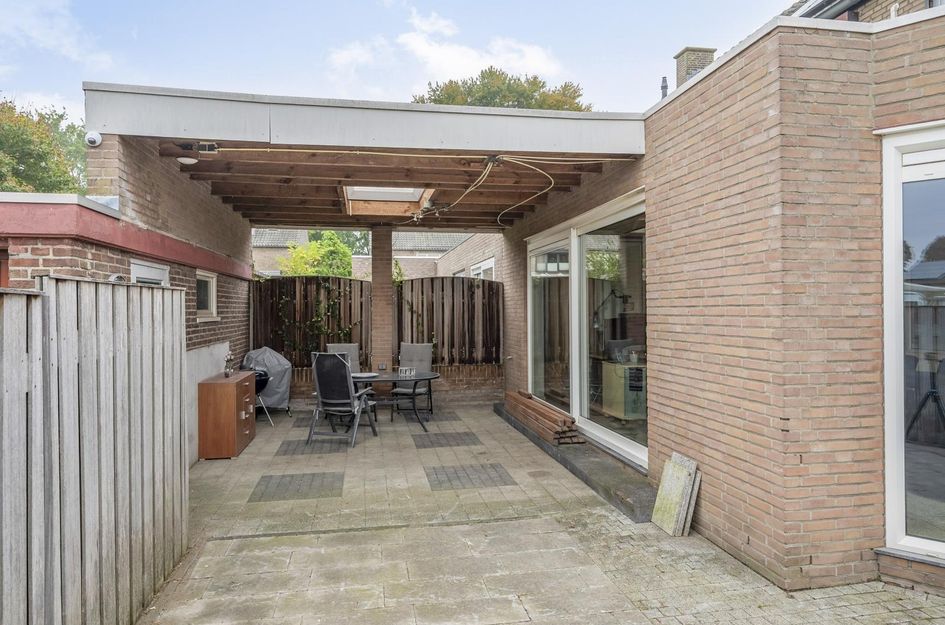 Burg. Schmitzstraat 4