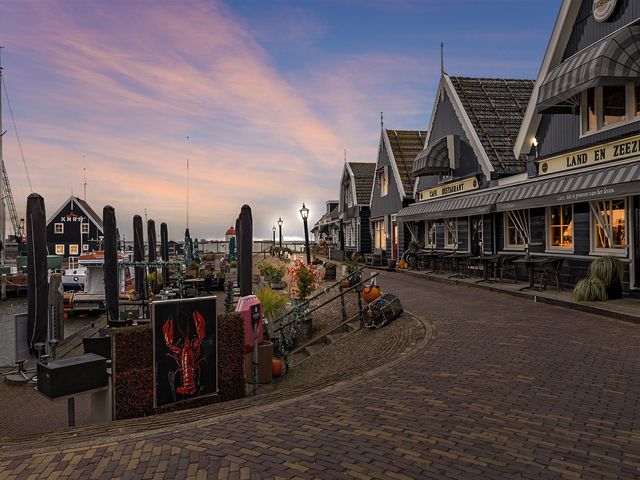 Thamiswerfstraat 1, Marken