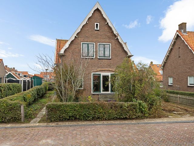 Thamiswerfstraat 1, Marken