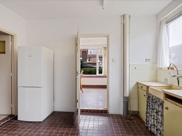 Thamiswerfstraat 1, Marken