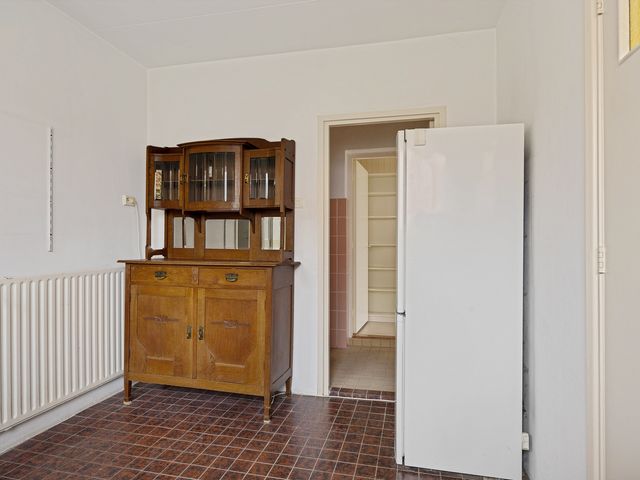 Thamiswerfstraat 1, Marken