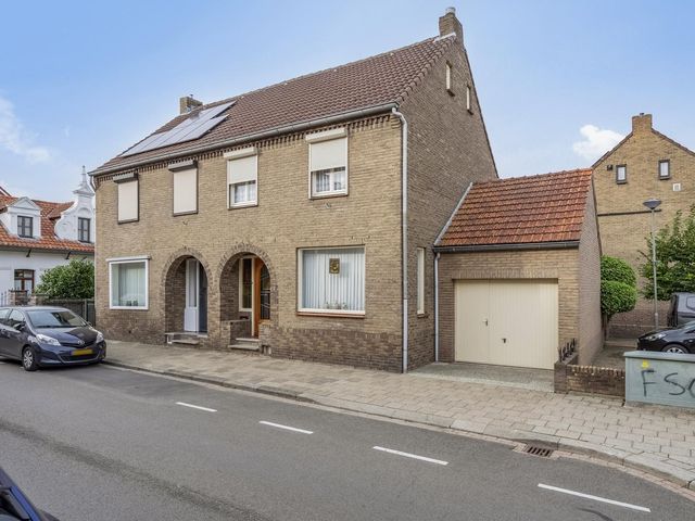 Raadhuisstraat 14, Grevenbicht
