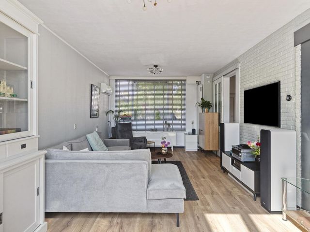 Toussaintlaan 38, Roosendaal