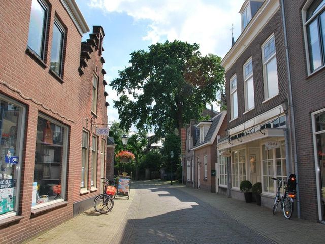 Treubstraat 2, Voorschoten