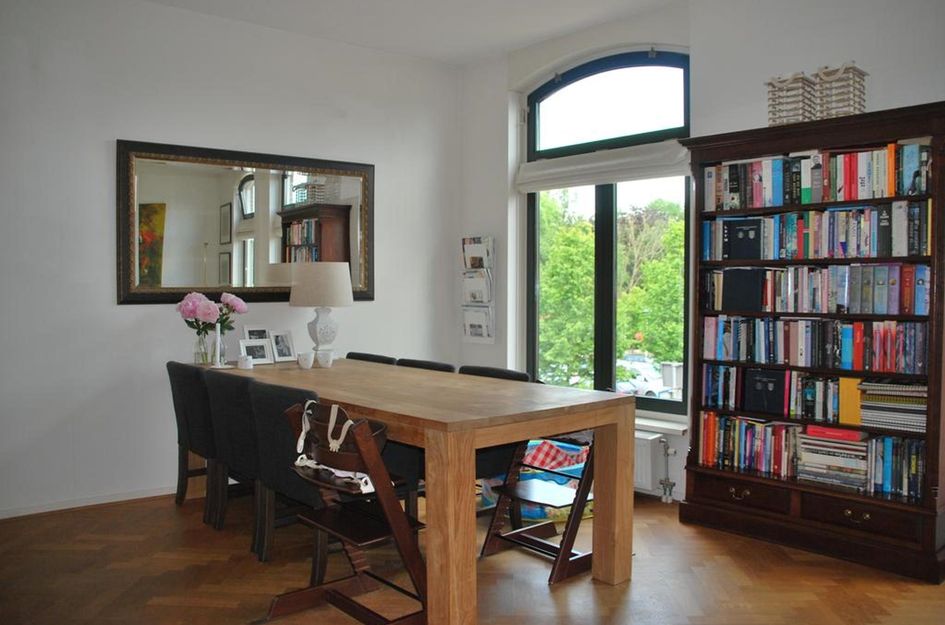 Treubstraat 2