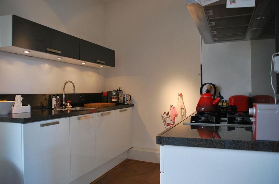 Treubstraat 2