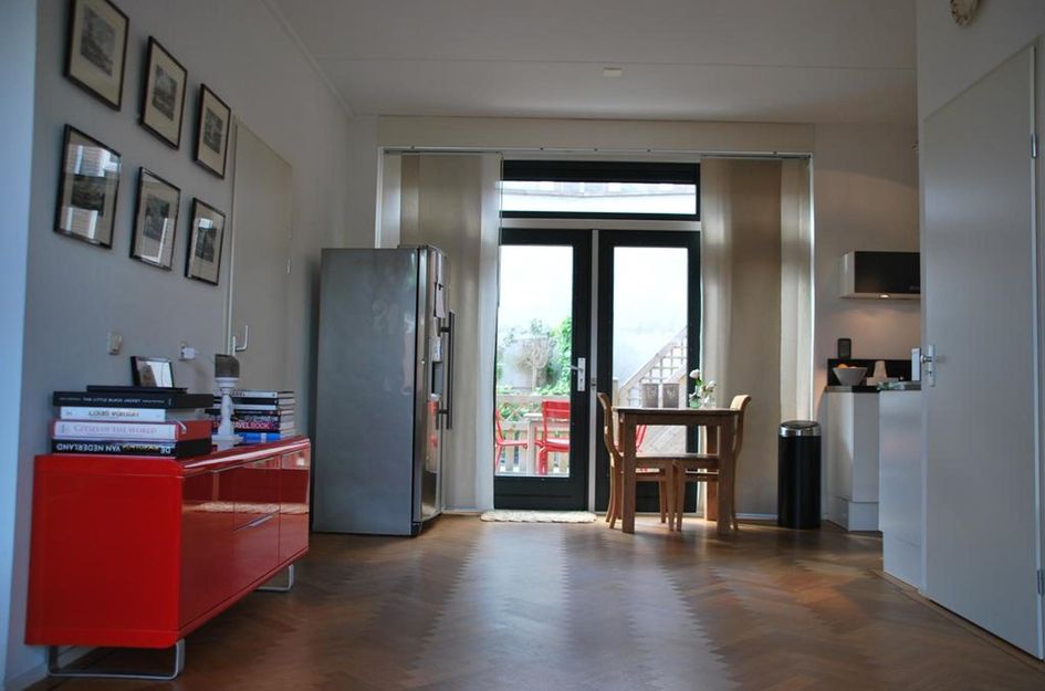 Treubstraat 2