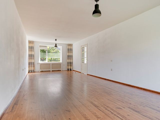 Aert van Neslaan 215, Oegstgeest