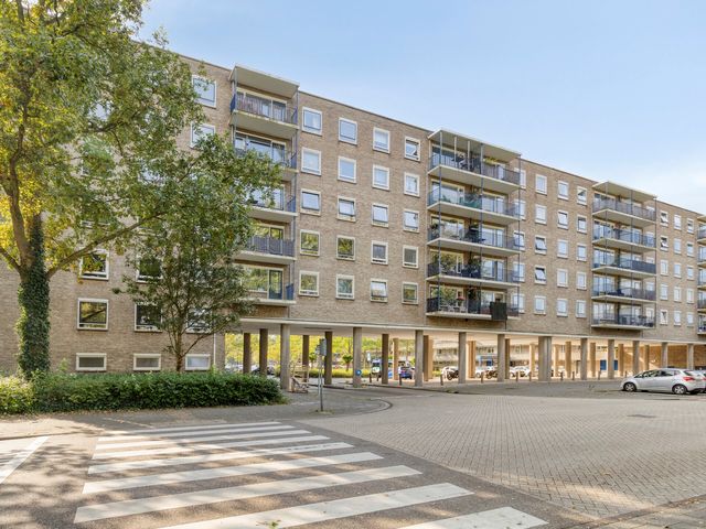 Aert van Neslaan 215, Oegstgeest