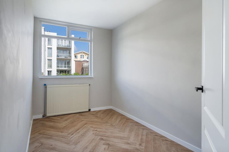 Dirk Hoogenraadstraat 54