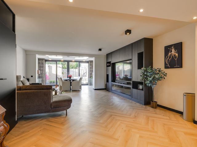 Weikamp 5, Leidschendam