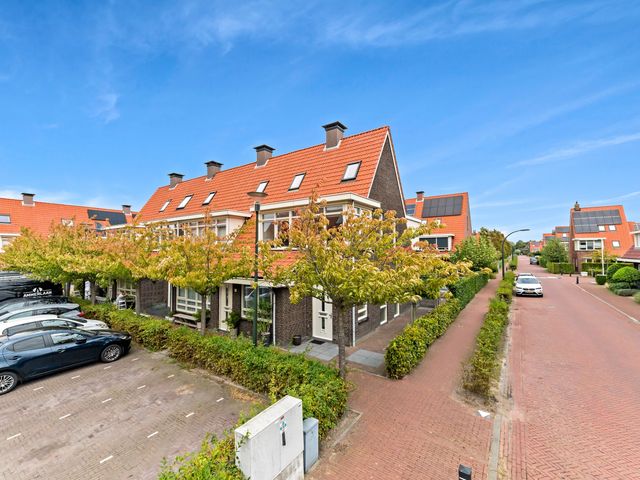 Boumare 7, Maasland