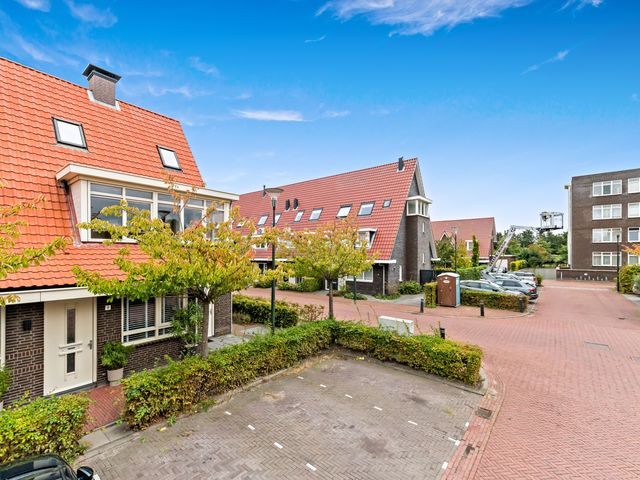 Boumare 7, Maasland