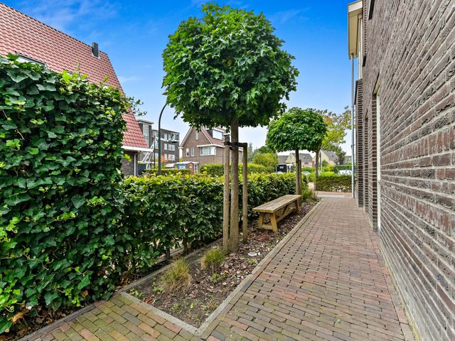 Boumare 7, Maasland