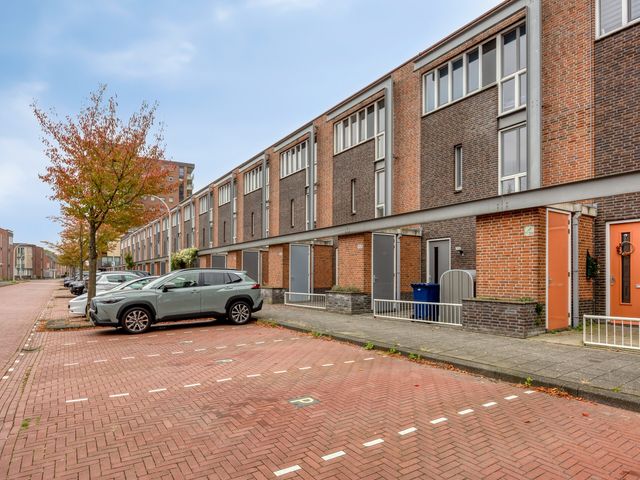 Fluitschiplaan 255, 's-Gravenhage